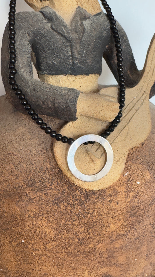 Collar Aro Plata con Onix Valencia