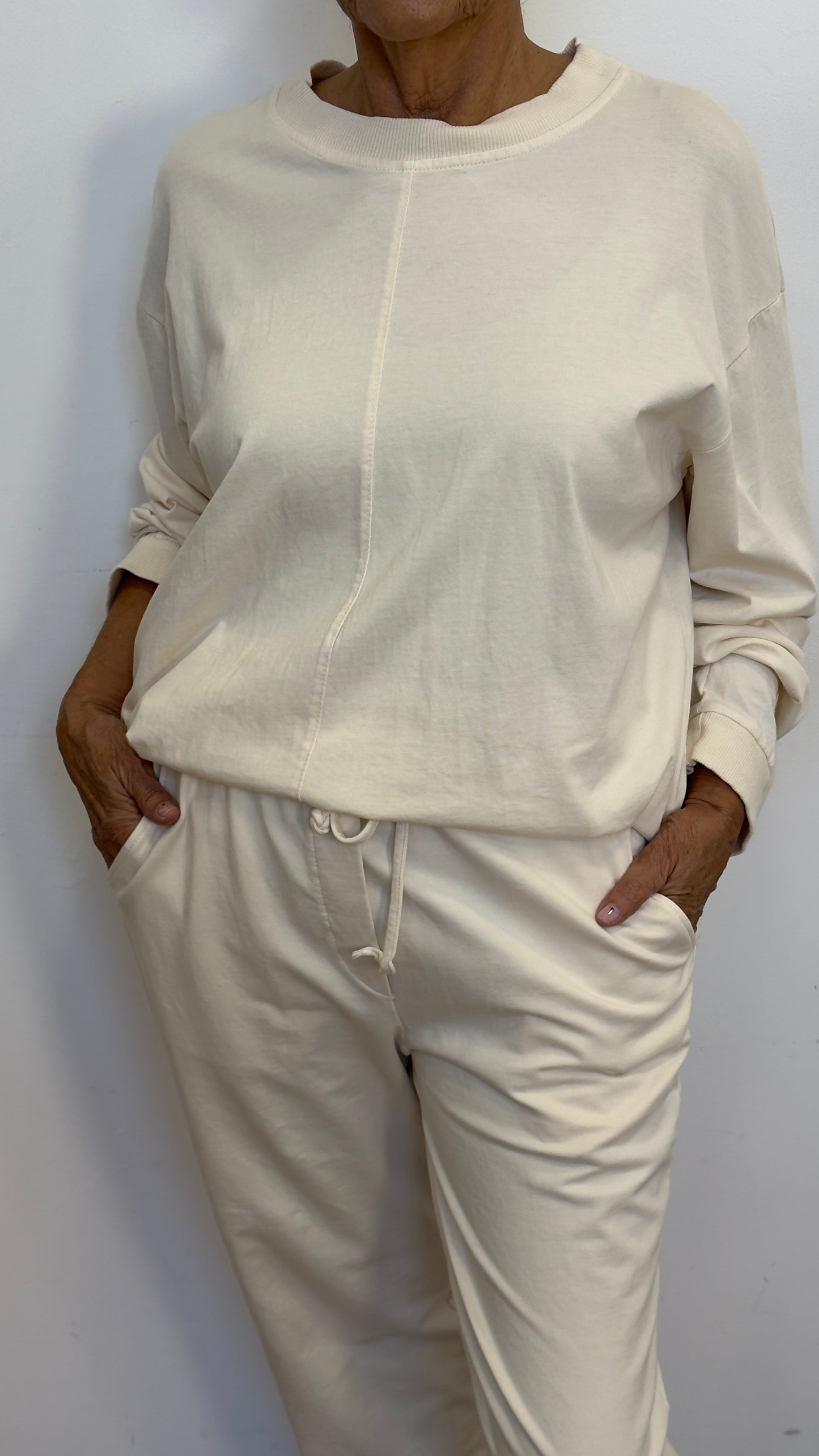 Molina Cream Vanilla Sweatshirt, Fine Elegant BDP One Size