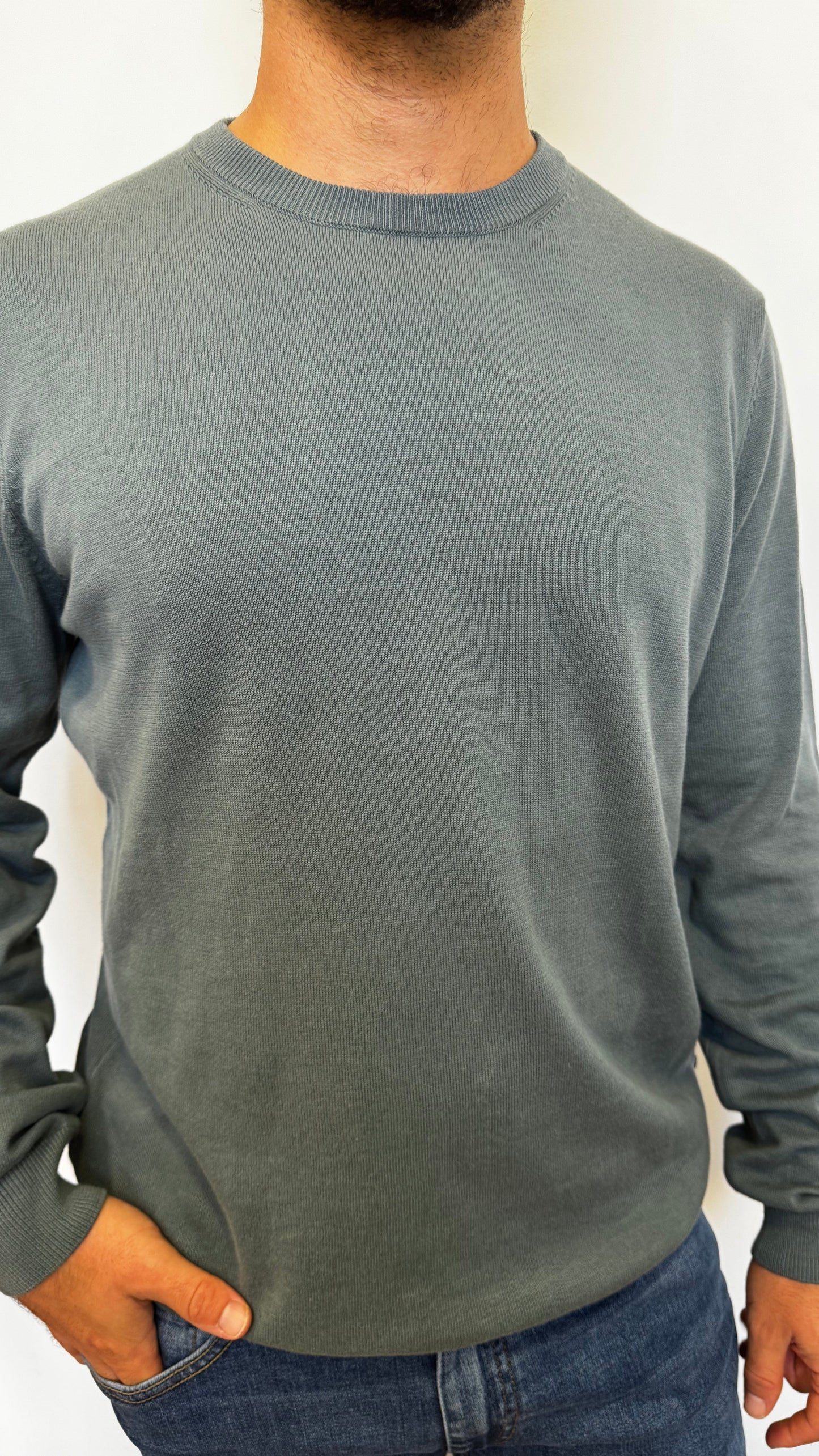 Suéter Gris Petróleo Patricio