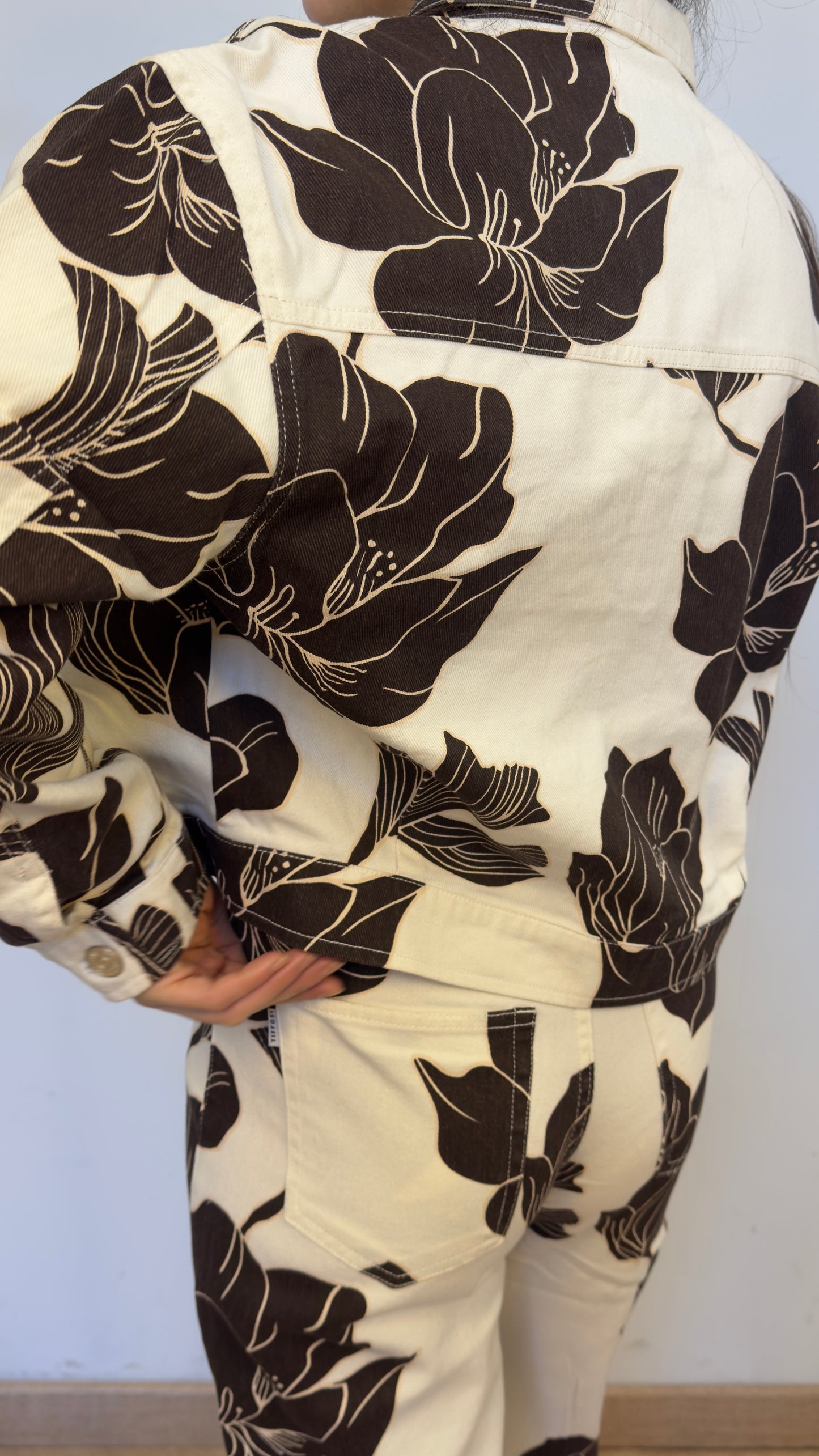 Pantalón vaquero flower