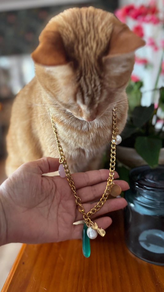 Caty Unique Collar